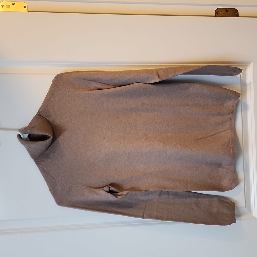 EUC. Brown GAP Cotton turtleneck sweater